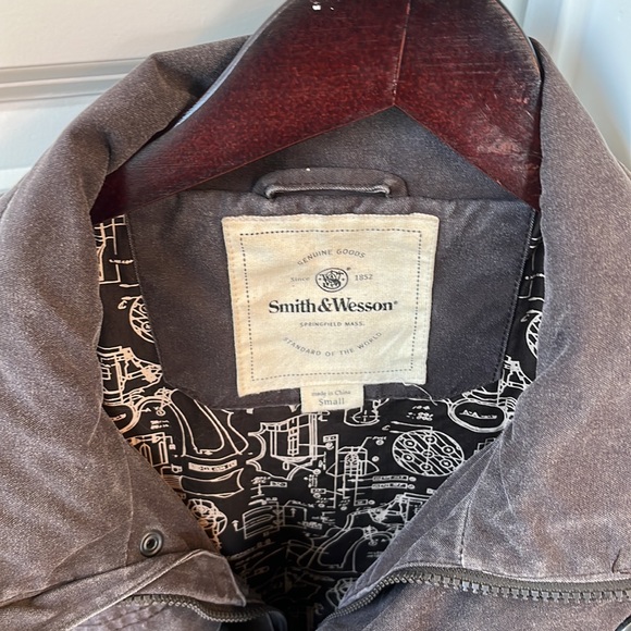 Smith and Wesson Brown Field Jacket Small - Picture 2 of 3